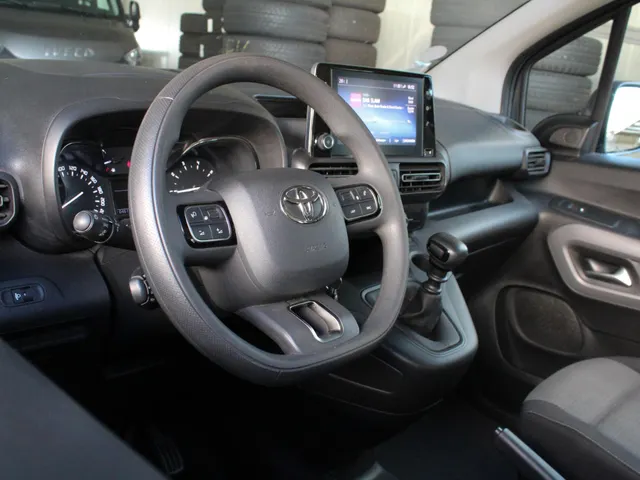 Toyota ProAce CITY 1.2 Turbo Dynamic Long 7p. | Navi | Carplay / Android Auto | Airco | Cruise