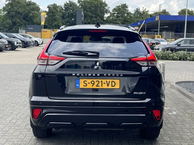 Mitsubishi Eclipse Cross 2.4 PHEV Instyle | Panoramadak