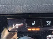 Škoda Kodiaq 1.5 TSI 150pk DSG Sportline Business 7p. · Camera · Inklap. Trekhaak · Keyless · Elek. Bestuurdersstoel + Geheugen · Matrix LED · Garantie t/m 27-05-2028 of 100.000km