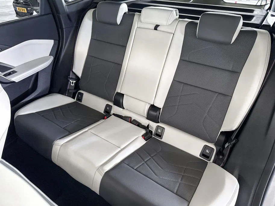BMW iX1 eDrive20 67 kWh M Sport Edition