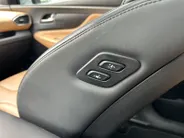 Hyundai Santa Fe 1.6 T-GDI HEV Premium Plus Sky 7p. | Zeer netjes | Vol opties! | Trekhaak | Incl. 12 maanden garantie, APK, Onderhoudsbeurt etc. Premiumpakket gratis! |