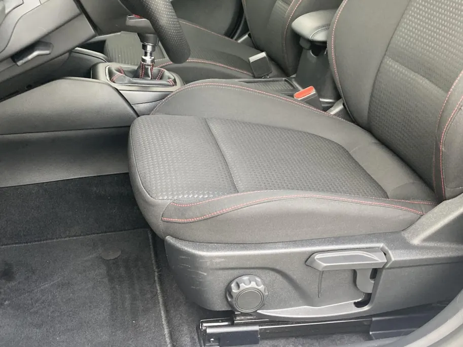 Ford Focus 1.0 EcoBoost Hybrid 125 pk ST Line Wagon Navigatie SYNC4 - Apple Carplay/ Android Auto - Winter Pack