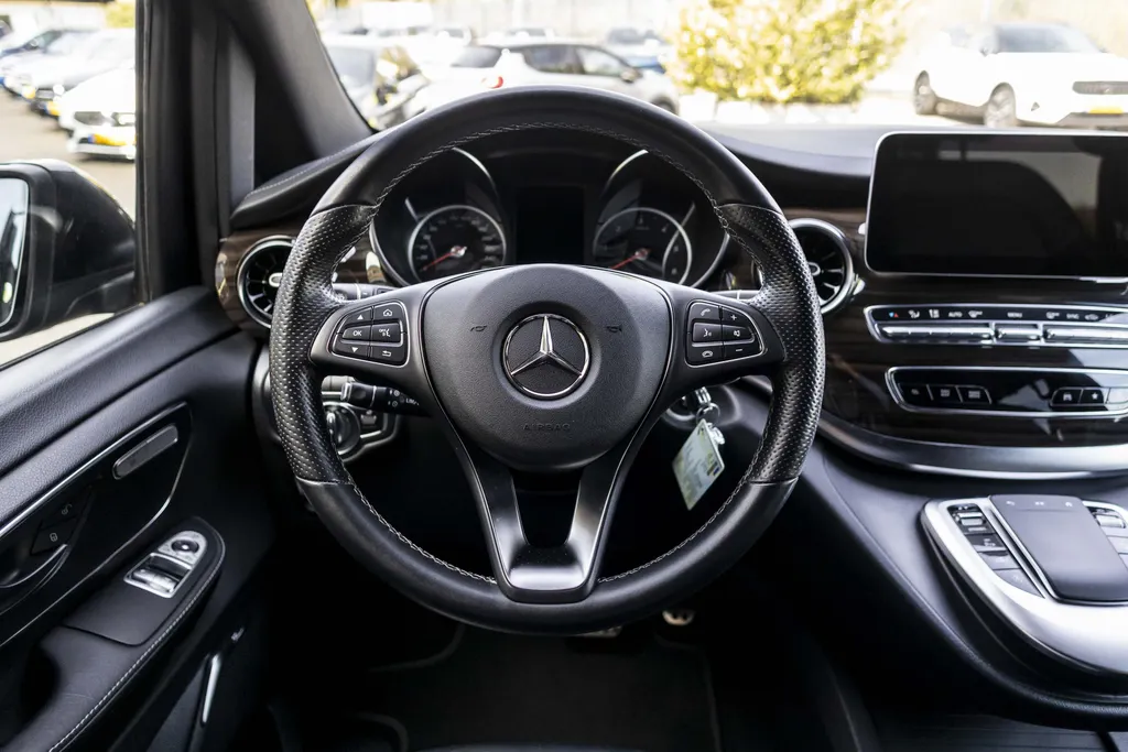 Mercedes-Benz V-Klasse 300d Lang DC Avantgarde Edition EX.BTW