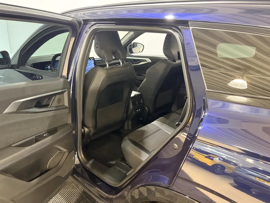 Renault Espace 200PK E-Tech Full Hybrid Esprit Alpine 7p. AT | Navi | Camera | Climate Control | Adaptive Cruise Control | Apple CarPlay/Android Auto | Digital Cockpit | Lichtmetalen Velgen | Licht & Regen Sensor |