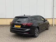 Ford Focus 1.0 EcoBoost Hybrid 155pk Automaat TitaniumX Wagon Groot Navigatie - Winter pakket - AGR bestuurdersstoel