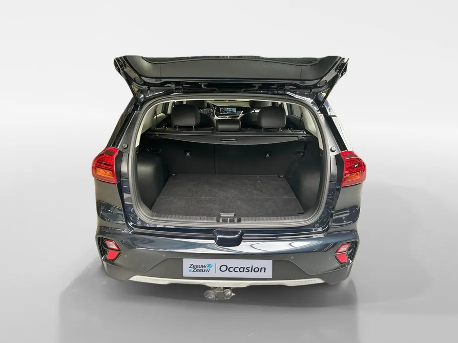 Kia Niro 1.6 GDi Hybrid Edition | Trekhaak Vaste Kogel+ 13-Polige stekker | Schuifkanteldak | Apple Carplay / Android Auto | Navigatiesysteem | Licht + Regensensor | Parkeersensoren + Camera Achter | 16' Lichtmetalen Velgen | Cruise Control Adaptief | Rijstrooksen