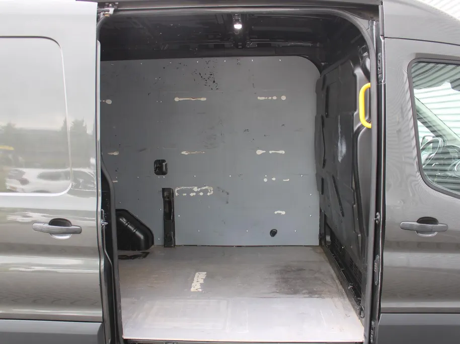 Ford Transit 290 2.0 TDCI L2H2 Trend | Recent Distributieriem vv | Trekhaak | Camera | Cruise | Navi | Airco | Imperiaal |