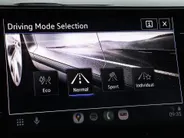 Volkswagen Polo 50 Edition 1.0 TSI 95 PK 7 versn. DSG · Achteruitrijcamera · draadloze telefoonlader ·