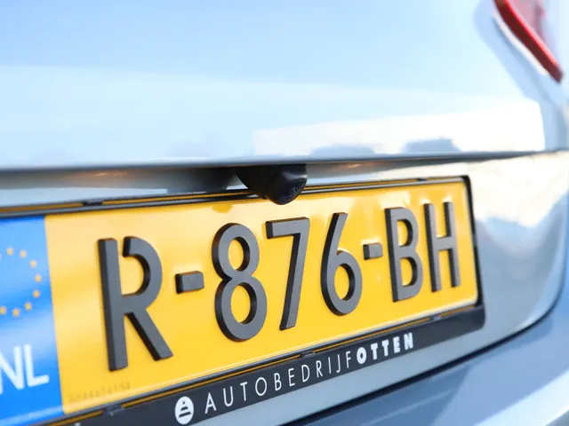 Kia Ceed 1.0 T-GDi 120PK DynamicLine | Navi | Camera | Cruise | Apple carplay