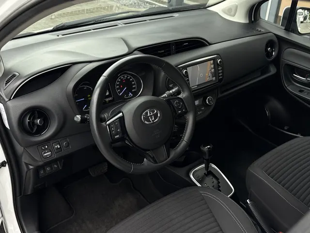 Toyota Yaris 1.5 Hyb. Design Sport