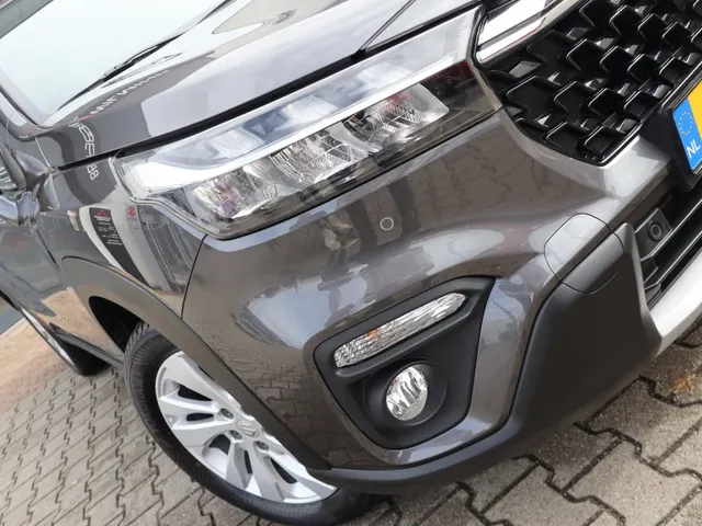 Suzuki S-Cross 1.4 BoosterJet Select Hybrid Carplay | All Seasons | Adaptive Cruise