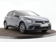 Volkswagen Polo 1.0 TSI 95pk Life Edition · Camera · Apple/Android Car Play · P-Sensoren · 15'' Inch · Voorraad OUTLET · Prijs is inclusief inruilpremie · MEGA SALE