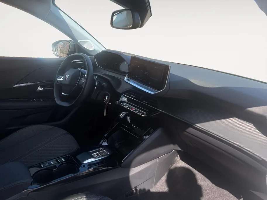 Peugeot 208 1.2 Hybrid 110 e-DCS6 Allure | Automaat | Parkeersensoren | Climate Control | Apple Carplay/Android Auto | DAB | Full Led