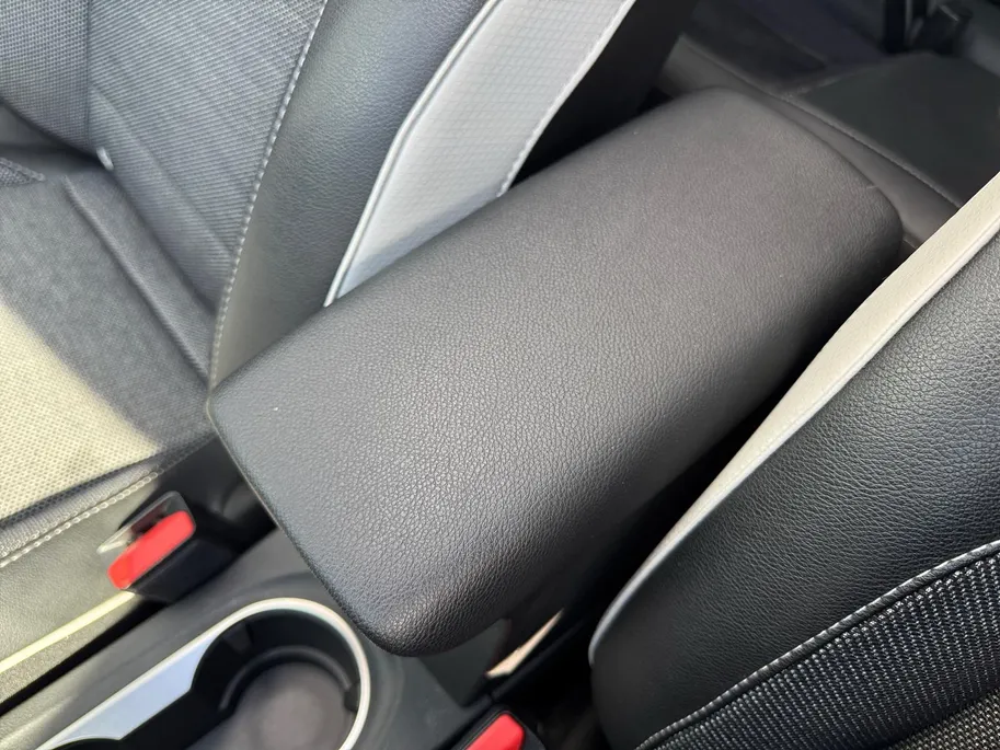 Renault Captur 1.6 E-Tech Plug-in Hybrid 160 Intens | Automaat | Schuifkanteldak| Parkeersensoren | Camera | Apple Carplay & Android Auto | Climate Control |