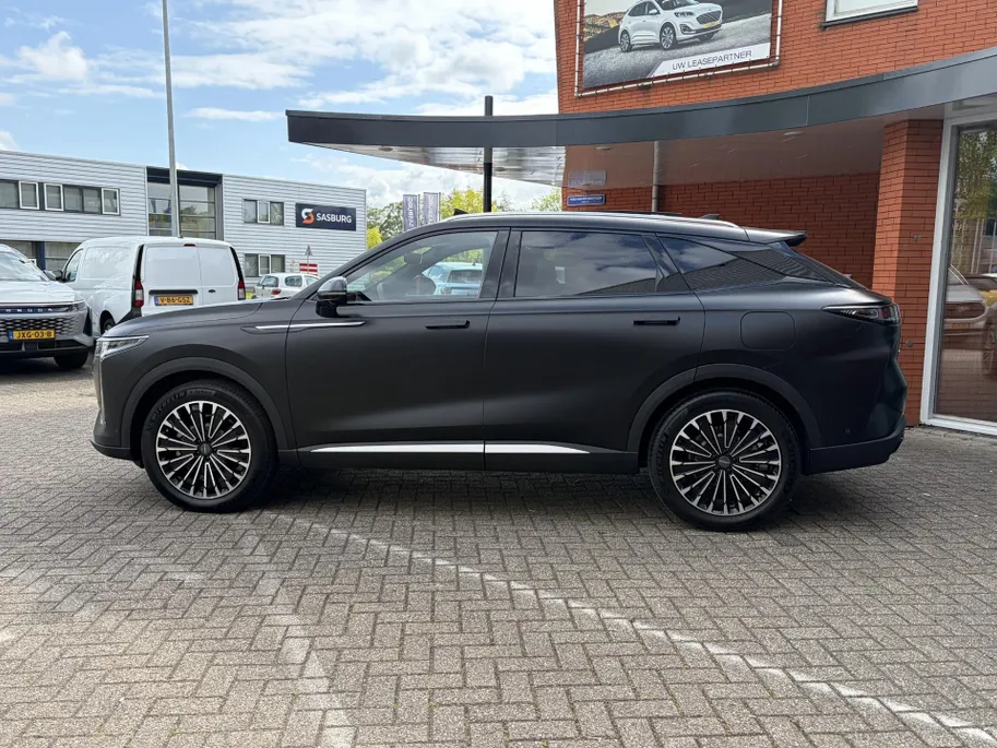 Omoda 9 SHS 1.5T SHS-P Premium - Mat Zwart