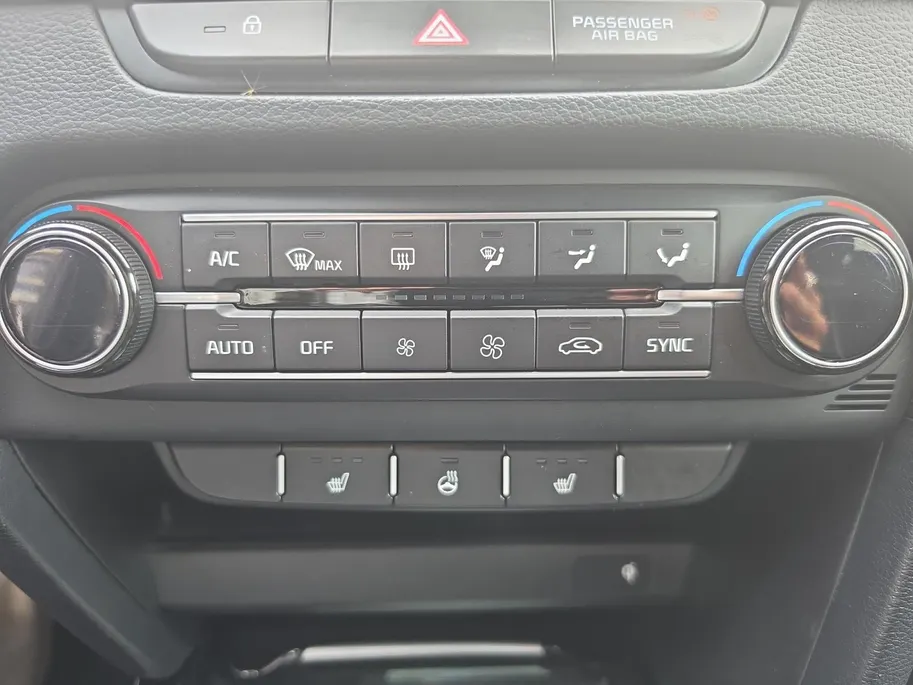 Kia Ceed Sportswagon 1.5 T-GDi GT-PlusLine | Cruise Control | Climate Control | Stoelverwarming | Stuuverwarming | Navigatie | Camera |