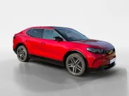 Ford Capri Premium Extended Range AWD 79 kWh 340pk | Direct Leverbaar | €3.500,- Ready Set Ford Bonus | 560km WLTP Rijbereik | Trekhaak | 1200kg Trekgewicht | Panoramadak | Gratis Warmtepomp t.w.v. €1.200,- | 360 Graden Camera | HUD