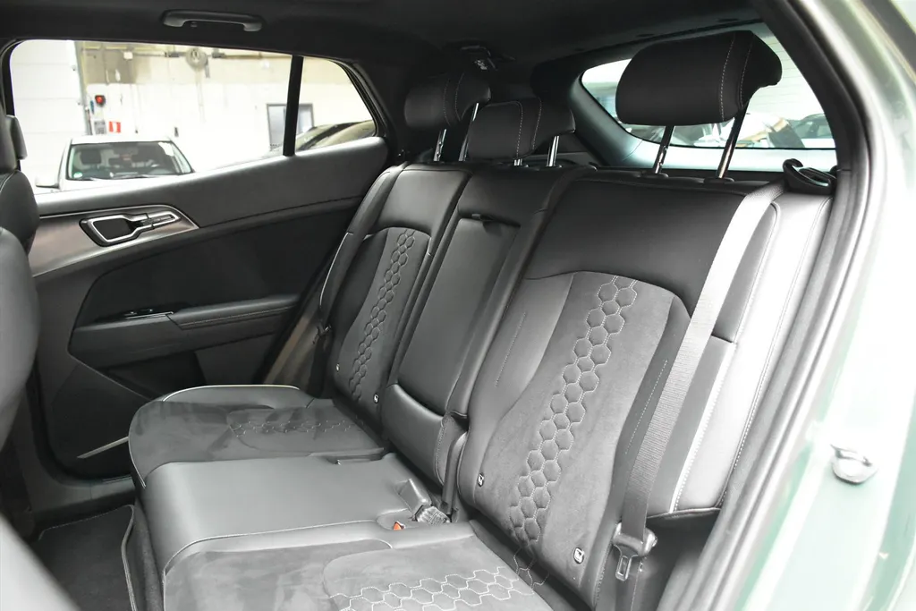 Kia Sportage 1.6 Plug-In Hybrid AT6 4WD GT-Line