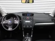 Subaru Forester 2.0 Luxury Plus | Trekhaak | Camera | Stoelverwarming | Schuifdak | 17' LM | Clima | Xenon | Parkeersensor v+a | All seasons |