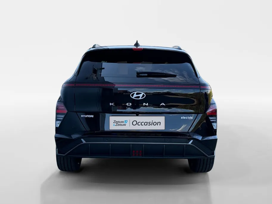 Hyundai Kona Electric N Line Sky 64.8 kWh | Navigatie| Schuif-kantel dak| Head up display| Stoelverwarming/koeling| 360 graden camera|