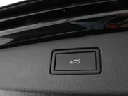 Volkswagen Tiguan Limited Edition 1.5 eHybrid 204 PK 6 versn. DSG · Design Pakket Dark · Trekhaak inklapbaar, met elektrische ontgrendeling, incl. aanhangermanoeuvreerhulp Trailer Assist · Voorraad OUTLET · Prijs is inclusief inruilpremie ·