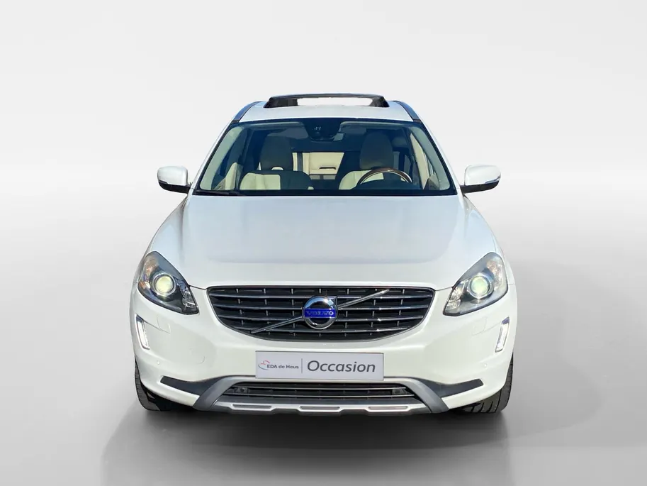 Volvo XC60 2.0 T5 Automaat Summum Luxury Line | Inscription Line | Pano Dak | NL-Auto | NAP | Trekhaak | Memory Seats | 20'| Camera | Stoelverwarming | Cruise Control | Navigatie | etc.