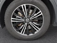 Volkswagen Tiguan 1.4 245pk DSG TSI eHybrid Life · Lederen Bekleding ·  Camera · Wegklapbare Trekhaak · Elek. Voorstoel · Apple/Android Car Play · 18'' Inch · Stuur-, Stoel & achterbank verwarmd ·