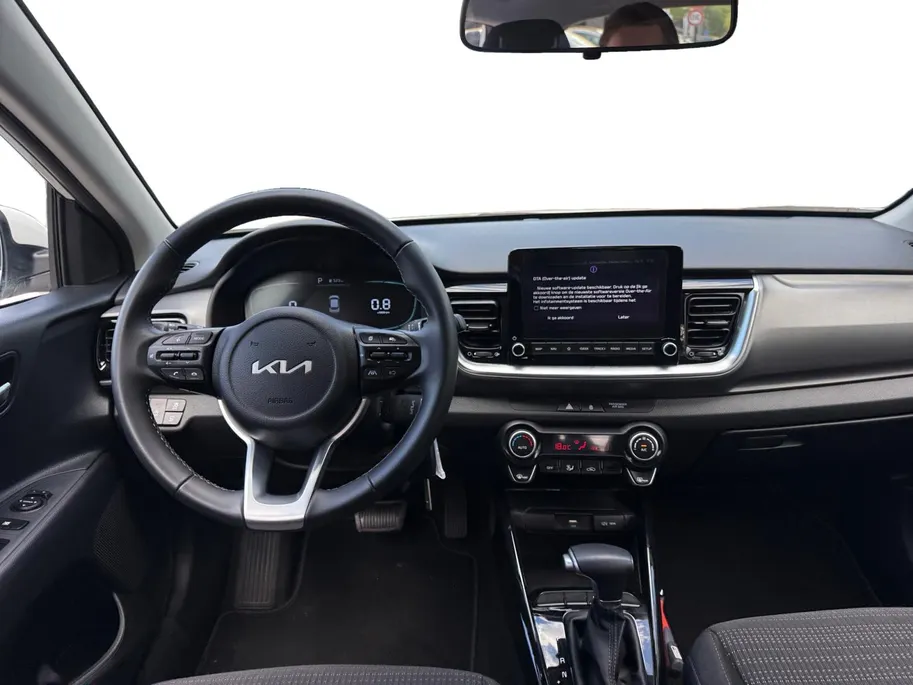 Kia Stonic 1.0 T-GDi MHEV DynamicLine Navigatie | Achteruitrijcamera | Lichtmetaal | Resterende fabrieksgarantie |