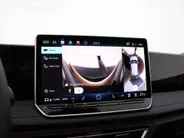 Volkswagen Tiguan 1.5 eHybrid 272pk DSG R-Line Edition · Panoramadak · Inklap. Trekhaak · 360 Camera · Matrix LED · Massagefunctie · Dodehoeksensor · Garantie t/m 27-10-2029 of 100.000km