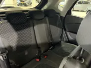 Renault Captur 90PK TCe Intens | Trekhaak | Navi | Climate Control | Bluetooth | Camera | Parkeersensoren | Cruise Control | Armsteun | Licht & Regen Sensor | Blind Spot |