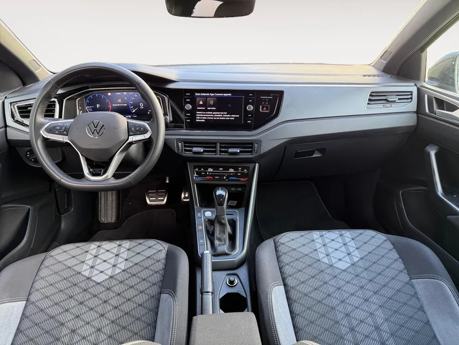 Volkswagen Taigo R-Line | Camera | Keyless | Apple Carplay / Android Auto |