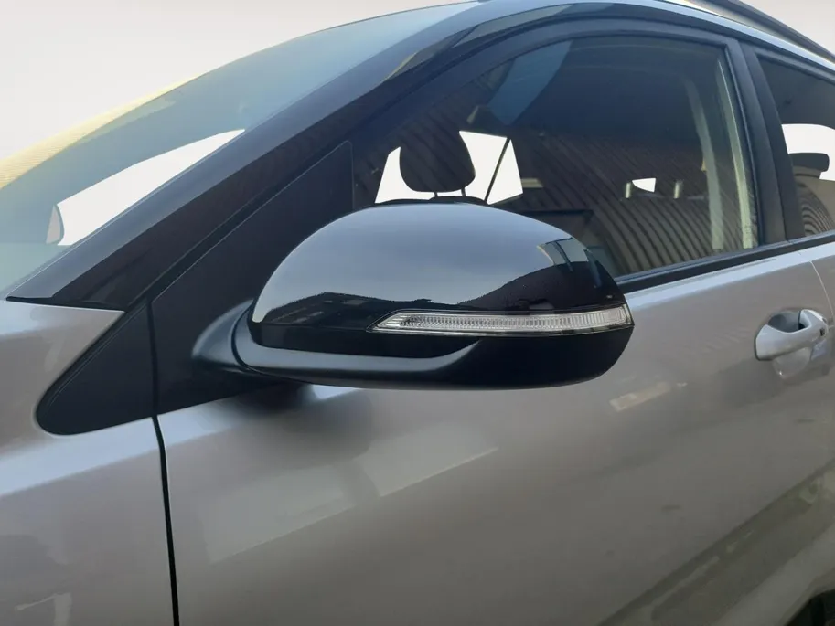 Kia Stonic 1.0T MHEV DynamicPlusLine | Trekhaak | Navigatie | Climate control | Cruise control | Keyless met startknop | Getinte ramen achter | Apple Carplay / Android Auto |