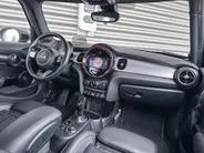 MINI Cooper 5-deurs 1.5 Cooper MINI Yours