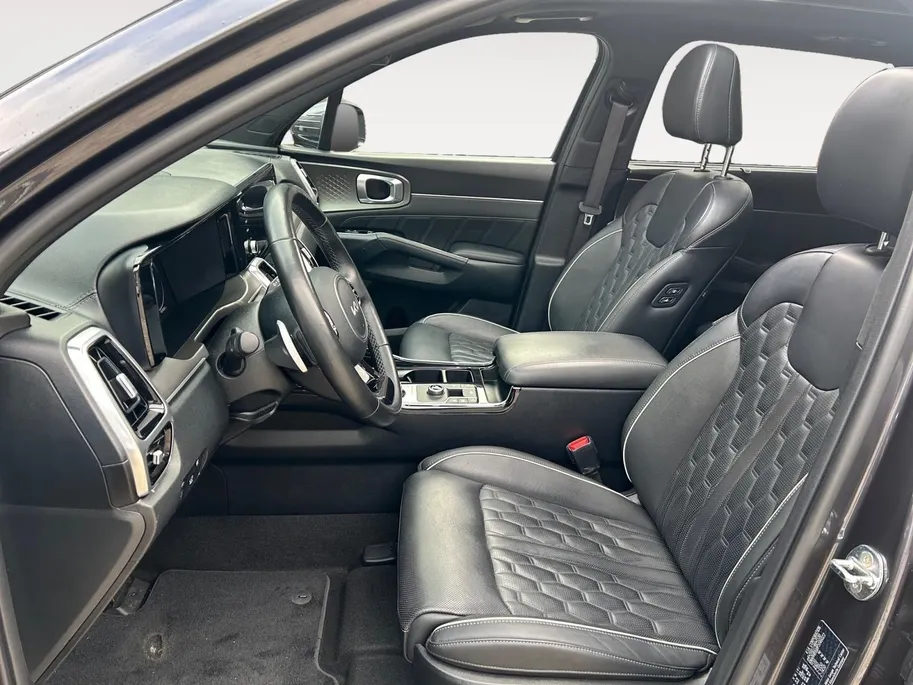 Kia Sorento 1.6 T-GDI Hybrid 2WD ExecutiveLine 5p. | Apple Carplay / Android Auto | Navigatiesysteem | Elektrisch Verstelbare Voorstoelen | Bestuurdersstoel met Geheugen | Elektrisch Schuif / Kanteldak | Elektrisch Bedienbare Achterklep | Stoelverwarming + Stoelkoeli