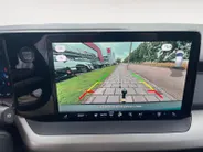 Ford E-Transit Courier Limited 44 kWh 136 pk | DEMO voertuig | Navigatie | Trekhaak | Achteruitrijcamera | 100% Elektrisch | Achteruitrijcamera | Winter Pack