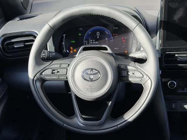 Toyota Yaris Cross 1.5 Hybr 130 First | Comfort Pack | Uit Voorraad Leverbaar |
