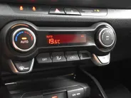 Kia Stonic 1.0 T-GDi MHEV 100pk DynamicLine Navi climate