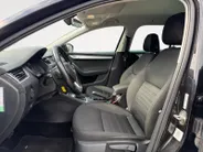 Škoda Octavia Combi 1.5 TSI Greentech Ambition Business | Automaat | Navigatie | Apple carplay & Android auto | Parkeersensoren voor en achter | Achteruitrijcamera | Elektr. achterklep | Afneembare trekhaak | Stoelverwarming voor | Bovag garantie |