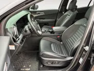 Kia Sportage 1.6 T-GDi Plug-in Hybrid AWD GT-PlusLine | EXCLUSIEVE UITVOERING | APPLE CARPLAY / ANDROID AUTO | PANO | ADAPT. CRUISE | STUUR/STOEL VERWARMING / VERKOELING | NAVI | 360° GRADEN | MEMORY SEATS | KAMELEON TINT |