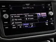 Volkswagen Tiguan 1.5 TSI 150pk DSG R-Line Business+ · Leder · Panoramadak · Apple/Android Car Play · Dodehoeksensor · Elek. Achterklep · 360 Camera · All-season banden · 19'' Inch · EXTRA INRUILKORTING ·