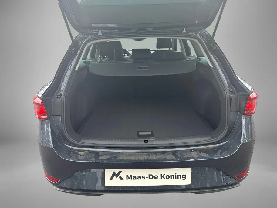 SEAT Leon Sportstourer Style Business Intense 1.5 eTSI 115 PK Station | Matrix verlichting | Metallic Lak | Herwaardering!!
