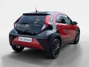 Toyota Aygo X 72PK VVT-i S-CVT Premium Automaat | 1e eigenaar | JBL Audio | Navi | Apple CarPlay/Android Auto | Adaptive Cruise Control | Licht & Regen Sensor | Lichtmetalen Velgen | Keyless Entry |