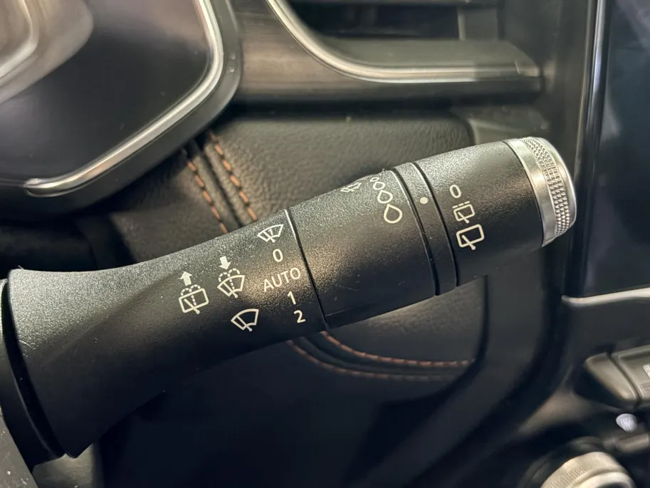 Renault Captur 130PK TCe Initiale Paris Automaat | 1e eigenaar | 360 Camera | Stoelverwarming | Navi | Apple CarPlay/Android Auto | Leder | Adaptive Cruise Control | Climate Control | Full LED | Lichtmetalen Velgen |