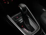 Suzuki Vitara 1.5 Hybrid Style Automaat / Trekhaak afneembaar / Camera / Navigatie / Keyless / Led verlichting /
