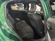 Renault Clio 160PK Full Hybrid Techno Automaat | Lichtmetalen Velgen Hoogglans Zwart | Adaptive Cruise Control | Google Built-in | Camera | Apple CarPlay/Android Auto | Full LED | Armsteun | Licht & Regen Sensor |