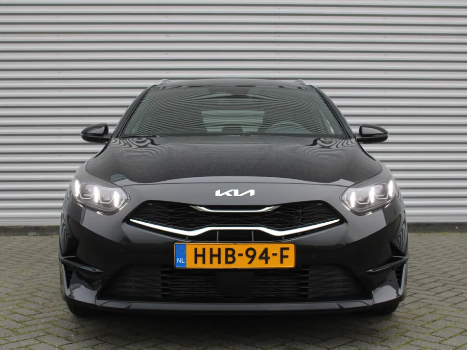 Kia Ceed Sportswagon 1.0 T-GDi MHEV Design Edition | Stuur-/stoelverwarming | Cruise adapt. | Camera | 16' LM | Dodehoekdetectie | JBL audio | LED |