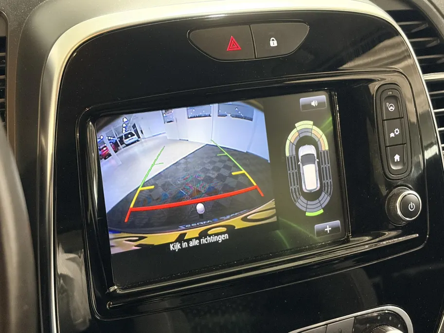 Renault Captur 150PK TCe Intens Automaat | 1ste Eigenaar | Trekhaak | 1200kg Trekgewicht | Cruise Control | Climate Control | Navigatie | Camera | Parkeersensoren | Licht & Regen Sensor | Armsteun |