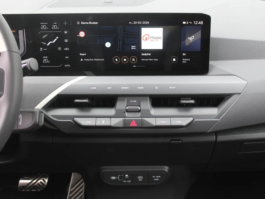 Kia EV5 GT-PlusLine 81.4 kWh | Schuifdak | Stuur-/stoelverwarming + ventilatie | Warmtepomp | 360 Camera | Elek. stoelverst. | Leer | HUD | LED | 19" LM |