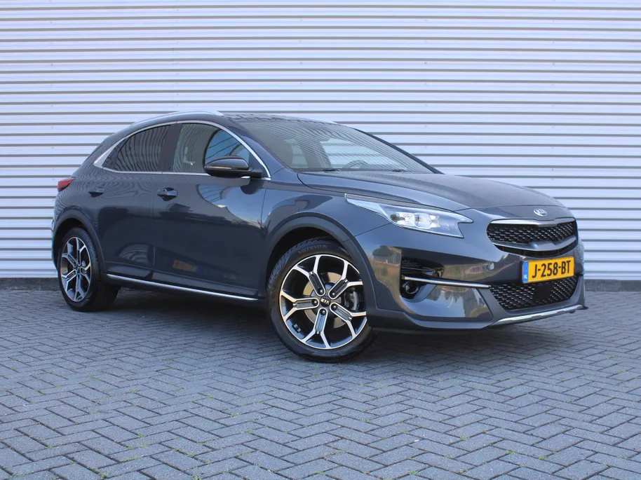 Kia XCeed 1.4 T-GDi DCT7 DynamicPlusLine | Trekhaak | Design Pack | Schuifdak | Camera | 18' LM | Navi | LED | Adap. Cruise | Clima | Automaat |