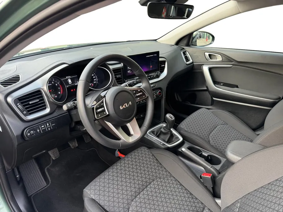 Kia Ceed Sportswagon 1.0 T-GDi ComfortLine Navigatie | Achteruitrijcamera | Climate control | Resterende fabrieksgarantie |